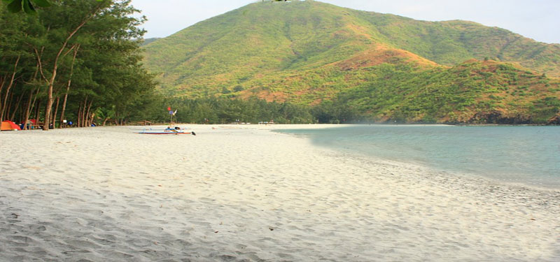 Pundaquit Beach in Philippines
