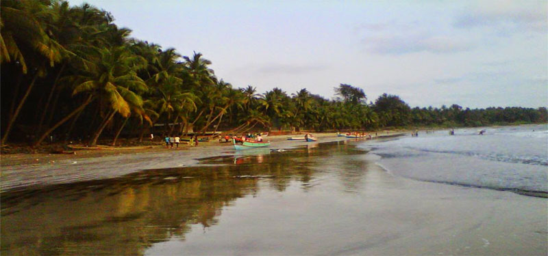 Thal Beach in Maharashtra