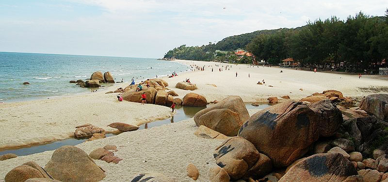Teluk Cempedak Beach in Malaysia