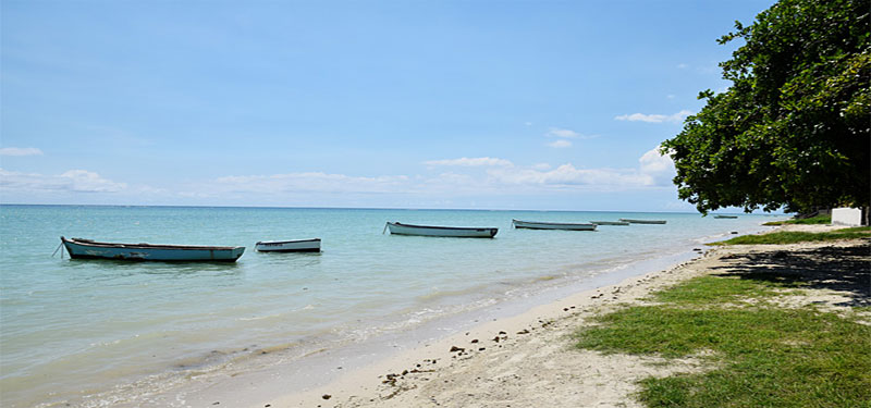 Baie Du Tombeau Beach in Mauritius