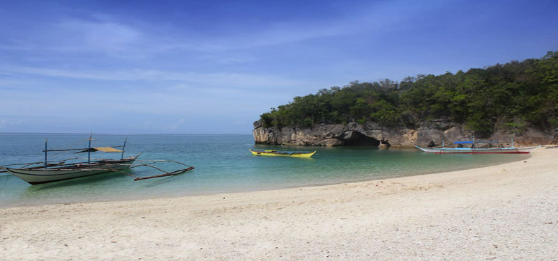 Puting Island Beach in Philippines